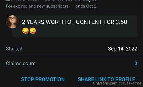 curvesxofree erotic model image