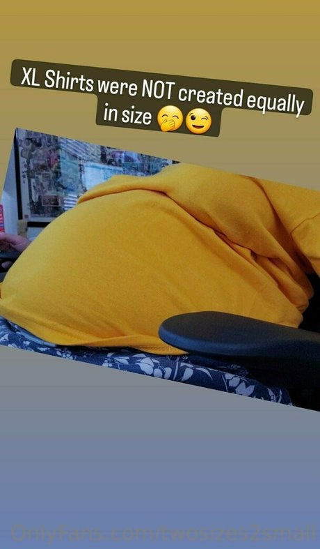 twosizes2small model nice pictures