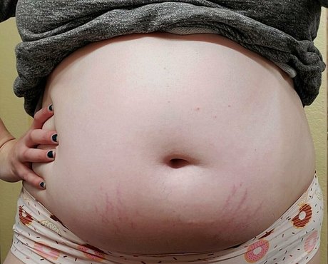 twosizes2small nude model pictures