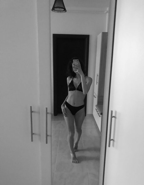 aalexaandraa xxx pornstar gallery