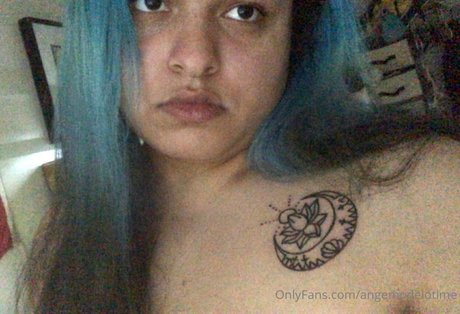 angemodelotime model naked picture