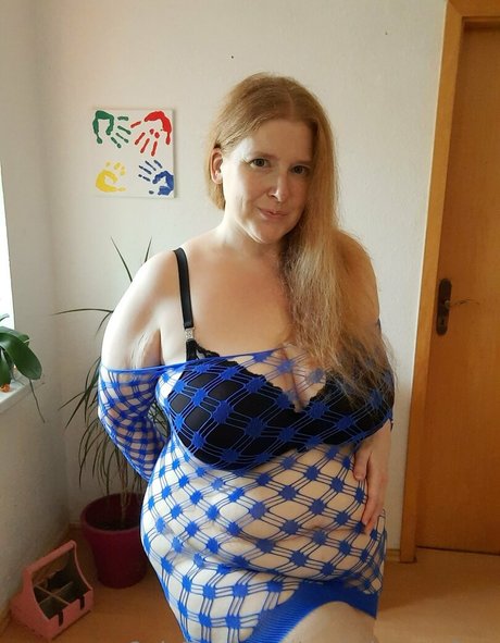 curlydreamsfree sexy actress galleries