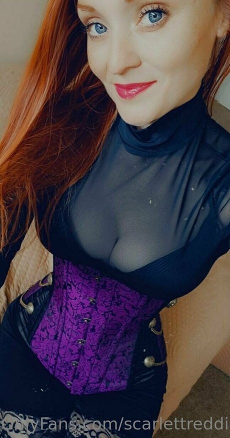 scarlettredding pretty actress image