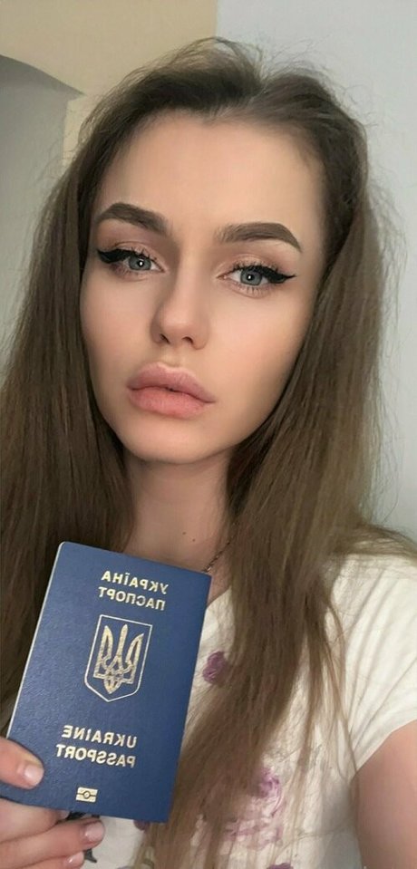 natyaurumfree art actress img