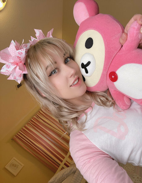 caradaily star adult galleries