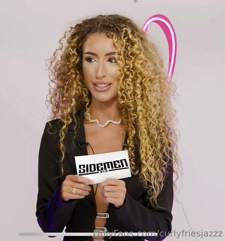 curlyfriesjazzz nude pornstar photos