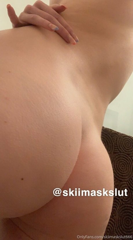 skiimaskslut666 nude star images