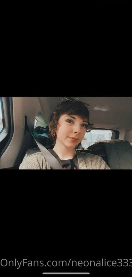 neonalice333 xxx star pics