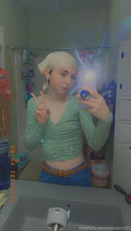 neonalice333 pornstar best pic