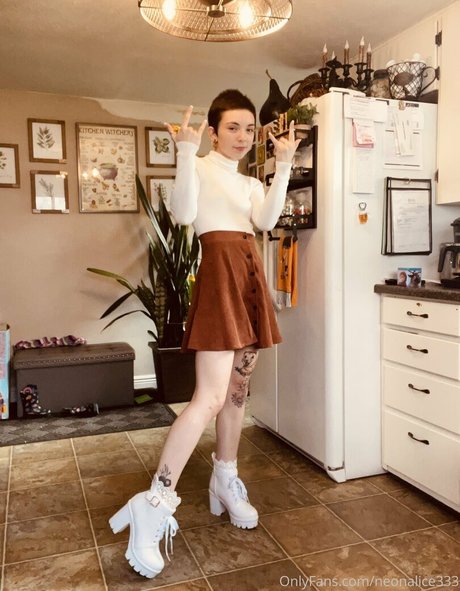 neonalice333 star perfect gallery