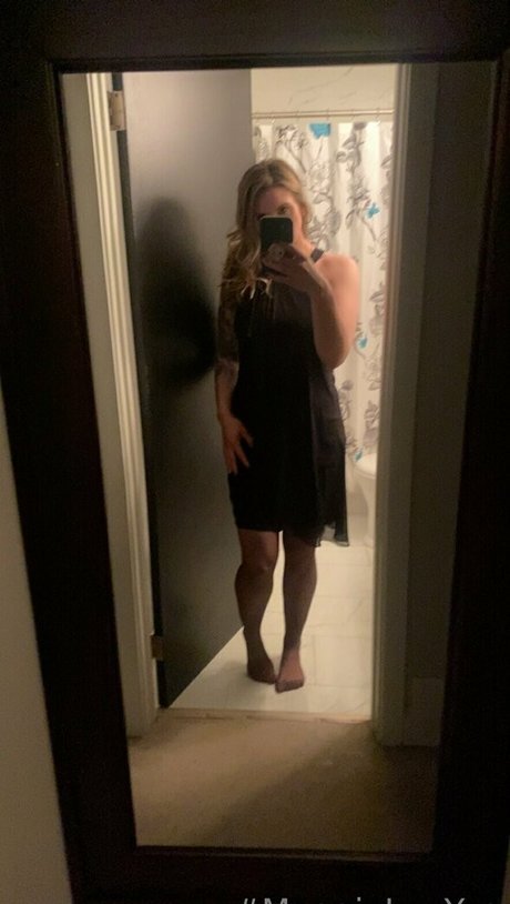 maggieleeyeg nude star images