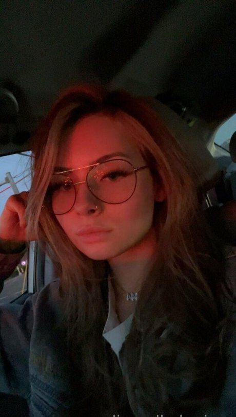 alignedbykarissa star adult archive