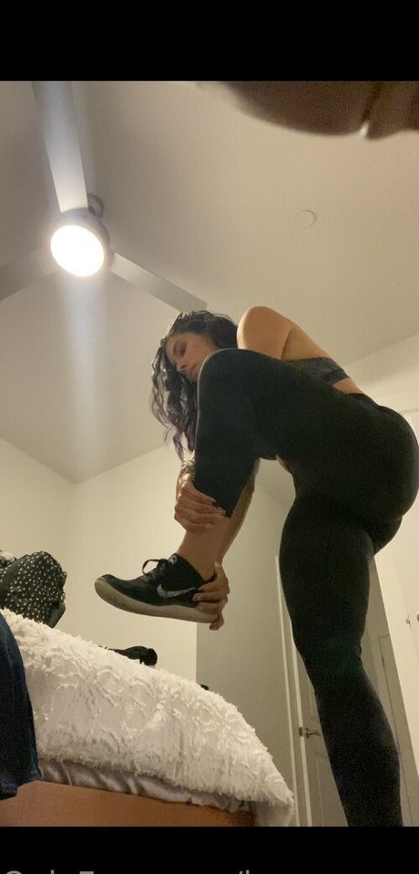 love queen bee pornstar art pictures