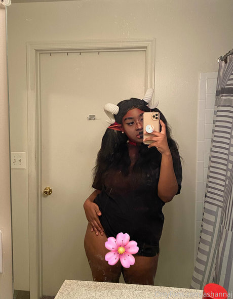 artbyash model exclusive images