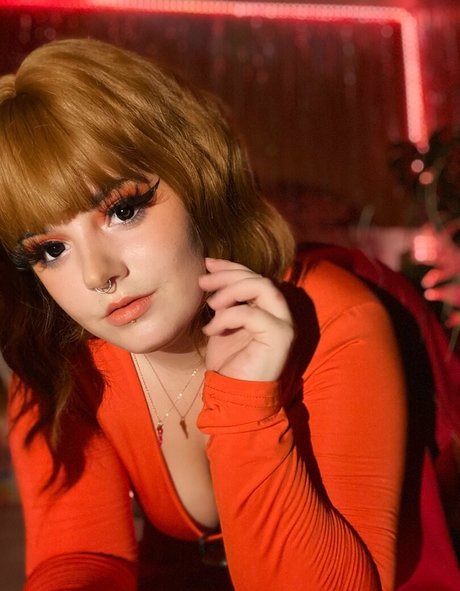 violetvainefree model top photos