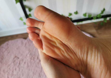 frenchmoon69 hot model pic