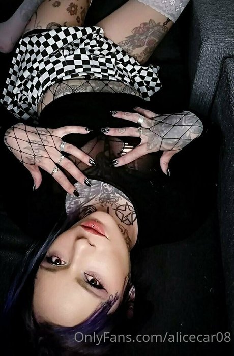 alicecar08 model top gallery