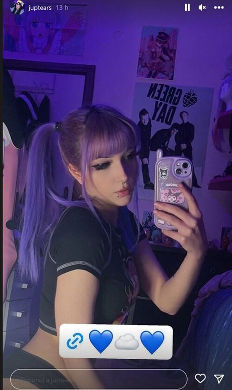 Juptears nude model pics