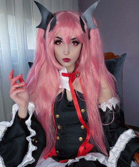 Juptears top model pic