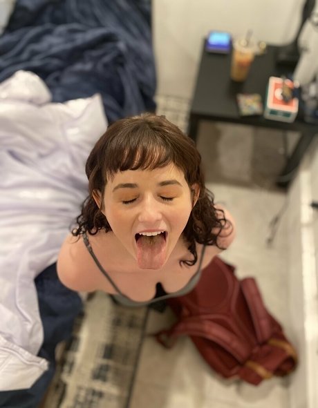 secretnymphomaniac pretty star images