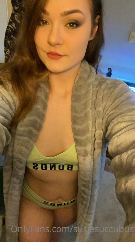 susiesuccubus pornstar high quality images