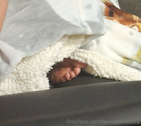 favorablefeet11 star beautiful pics