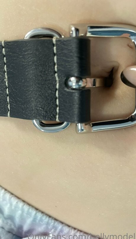 bellymodel naked model image