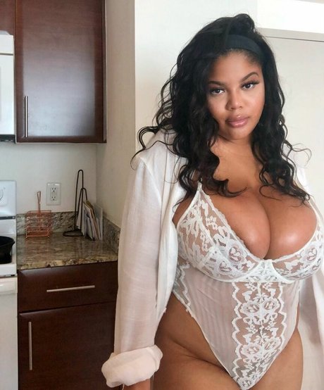 Gabrielle Logan top star picture