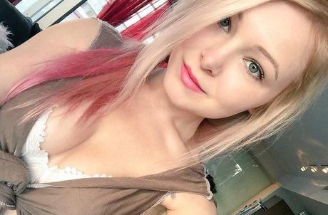 Nyxii perfect actress pic