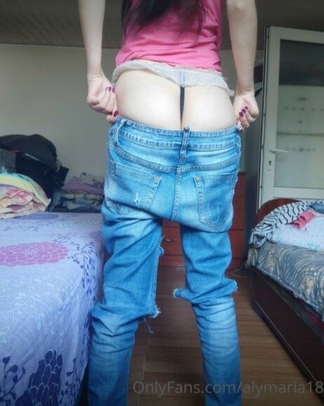 alymaria18 pornstar naked pics