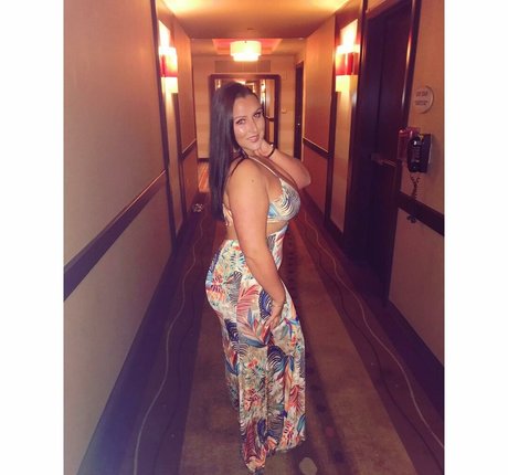 Lizzy Maguire pornstar nice galleries