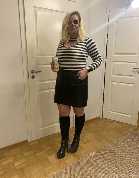 ellitelli pornstar perfect pictures