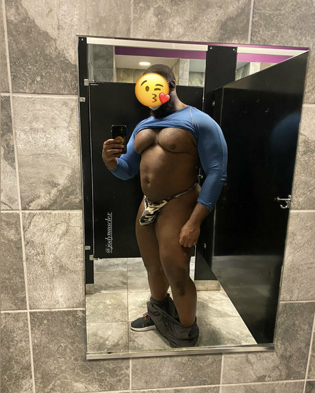 tall busty onlyfans free xxx photo