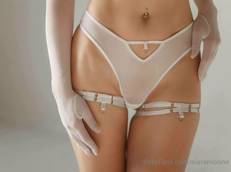 elaramoone pornstar naked pic