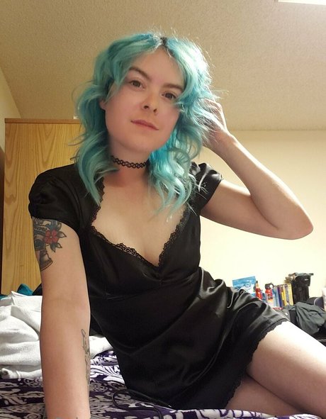 mccoywhatsername model beautiful img