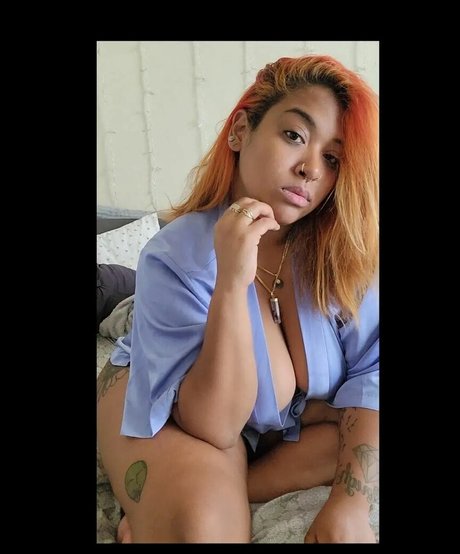 TheeChinaWhite star image