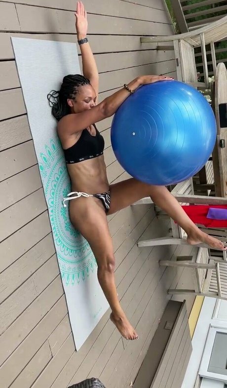 Lukwesa Burak nudes star pictures