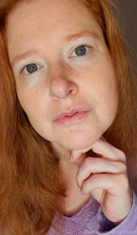 curlydreams pornstar nude pics