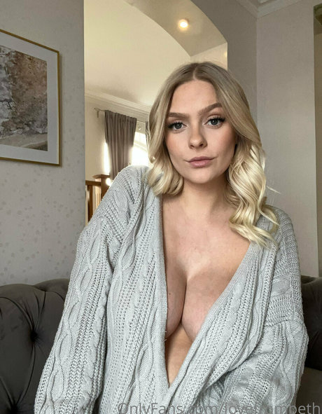 LoveFromBeth pornstar art photos