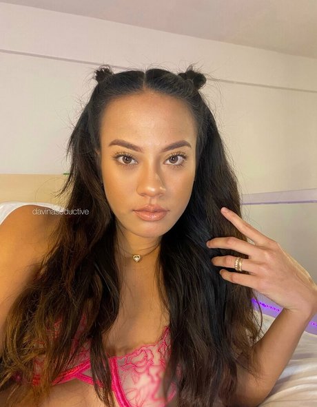 davinaseductive xxx pornstar img