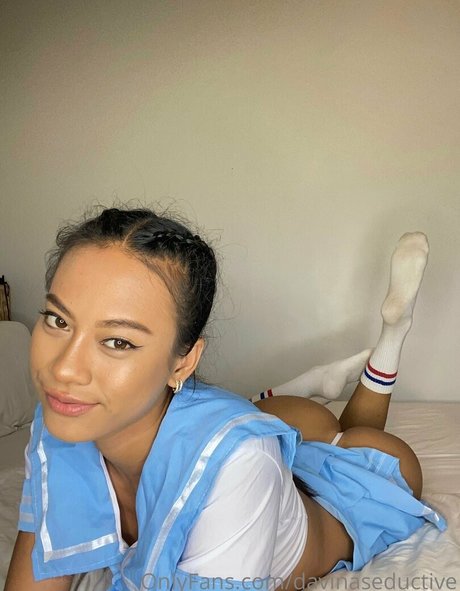 davinaseductive pornographic model gallery