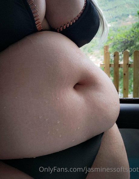 jasminessoftspot model beautiful img