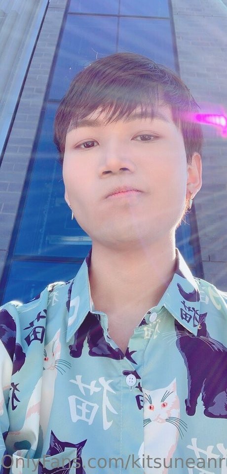 kitsuneanri nude star pics