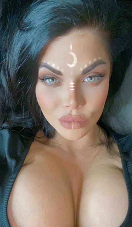 theferrera nudes model img