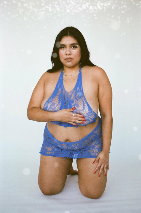 Devicartel nude star pic