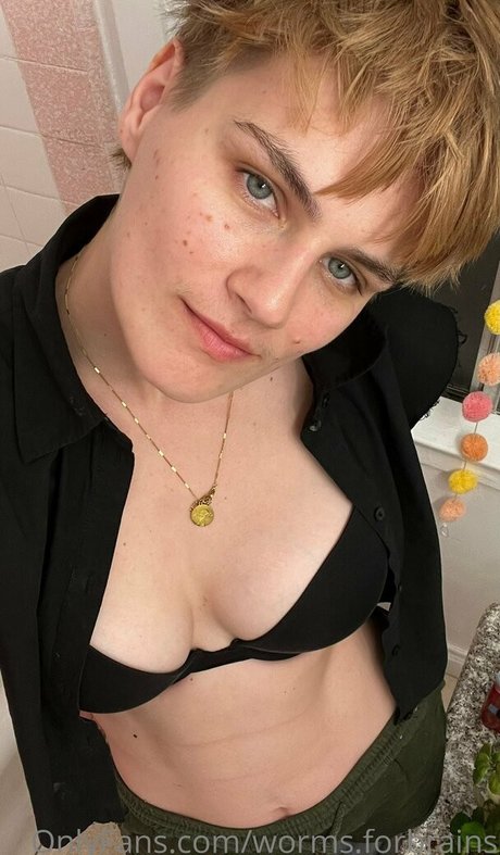 worms forbrains pretty model pic