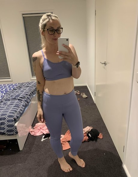 home alone mum pornstar exclusive photo