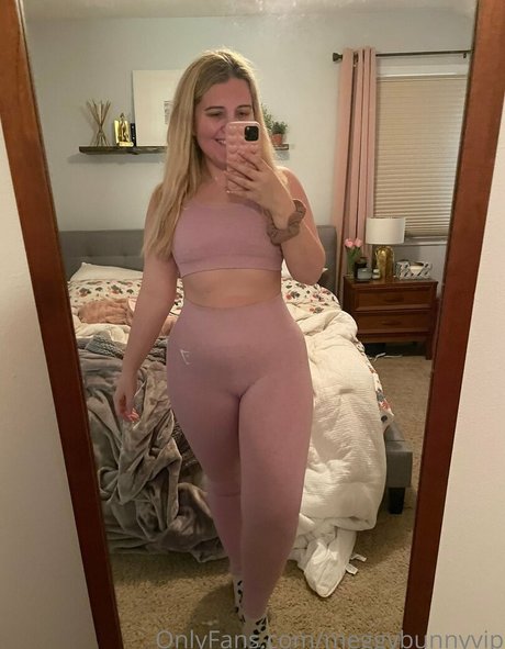 meggybunnyvip model sex archive