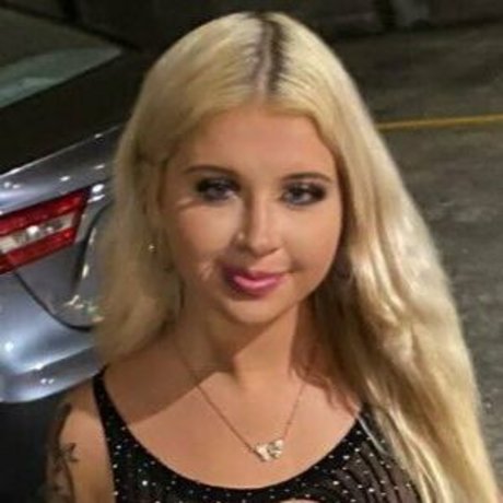 Kuttemreece perfect model photo