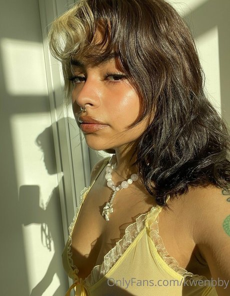 kwenbby star hot pic